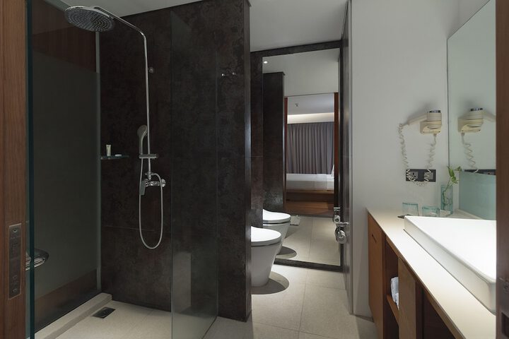 Room 44 of 115