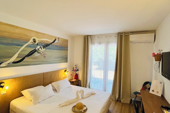 Room 8 of 22