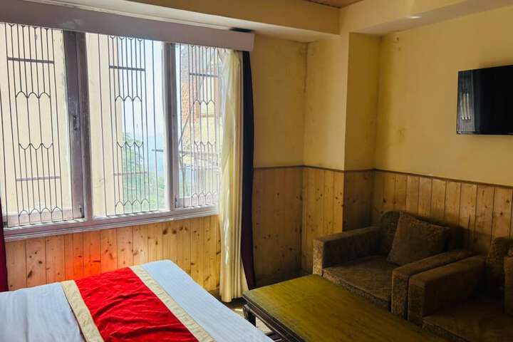 Room 14 of 21