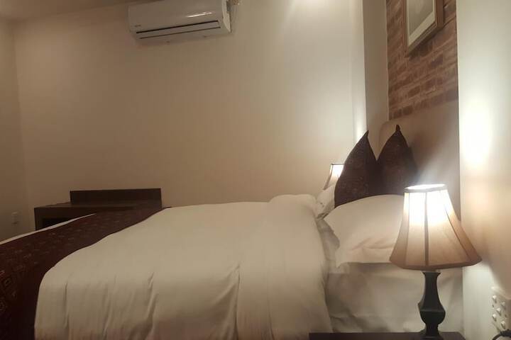 Room 16 of 29