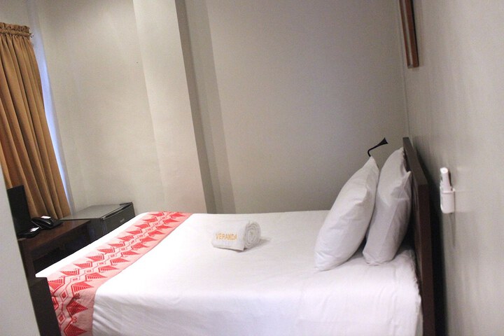 Room 33 of 55