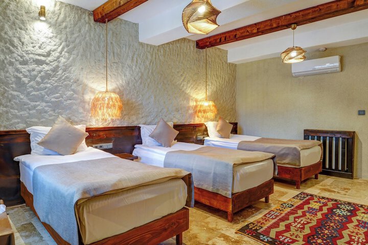 Room 21 of 100