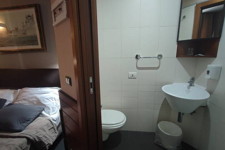 Room 17 of 50