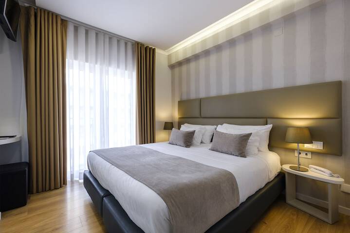 Room 3 of 41