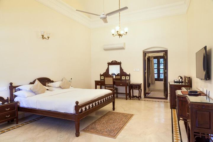 Room 15 of 45
