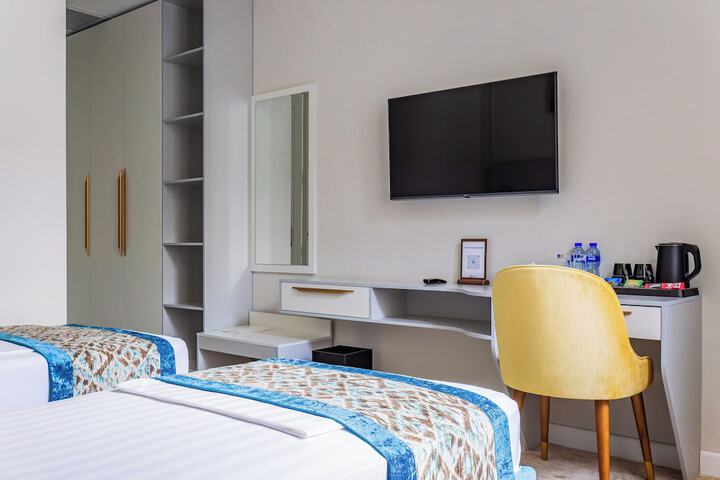 Room 14 of 26