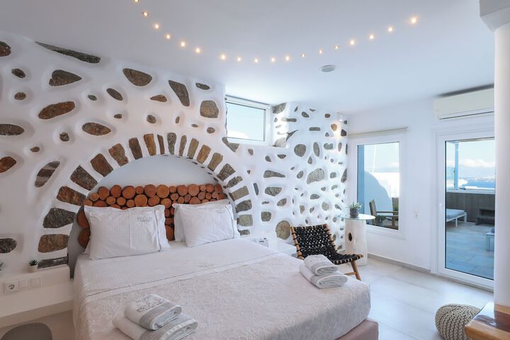Room 45 of 106