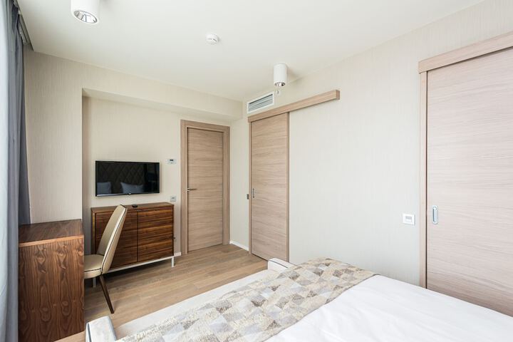Room 6 of 60