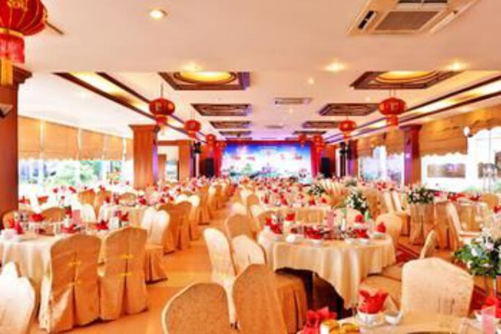 Ballroom/Hall 5 of 26