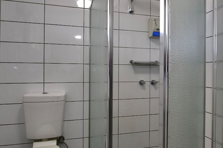 Room 100 of 134