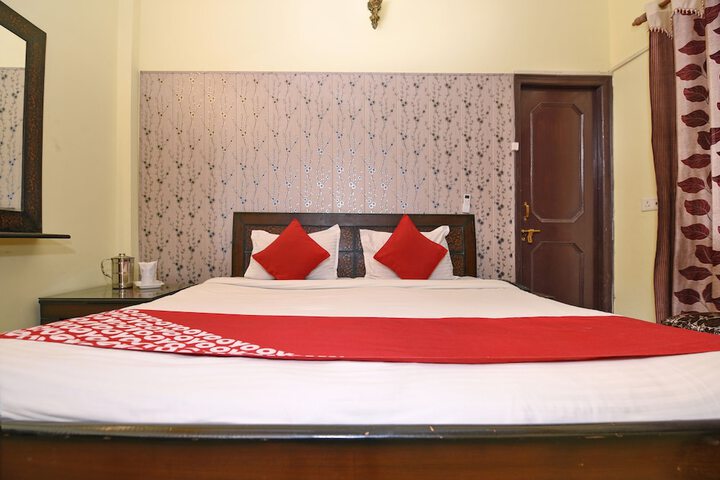 Room 18 of 23