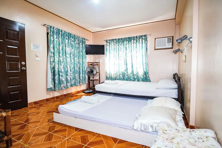 Room 37 of 65