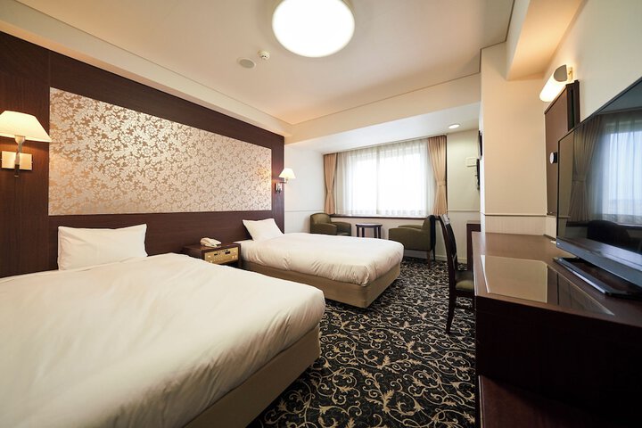 Room 28 of 152