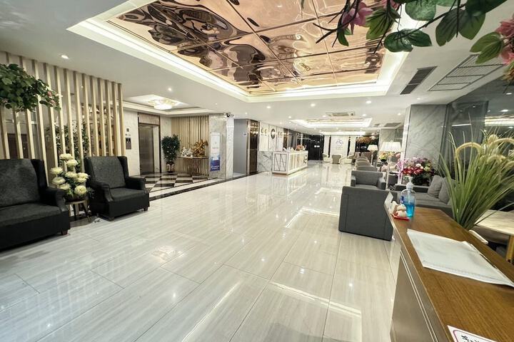 Hotel Interior 7 of 103