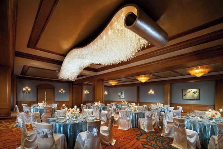 Banquet hall