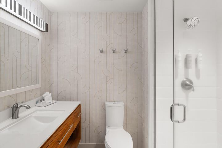 Bathroom shower