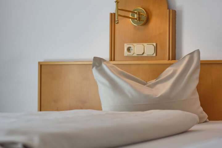 Room 8 of 46