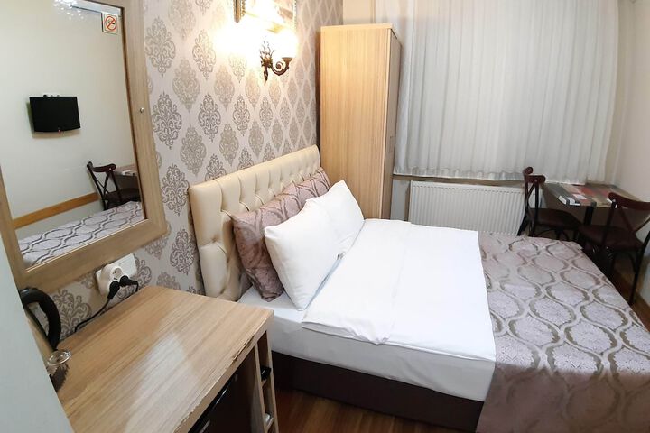 Room 30 of 123