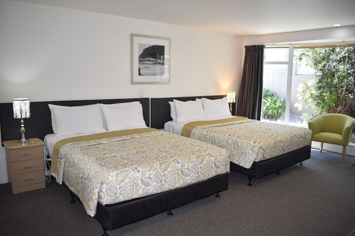 Room 3 of 41