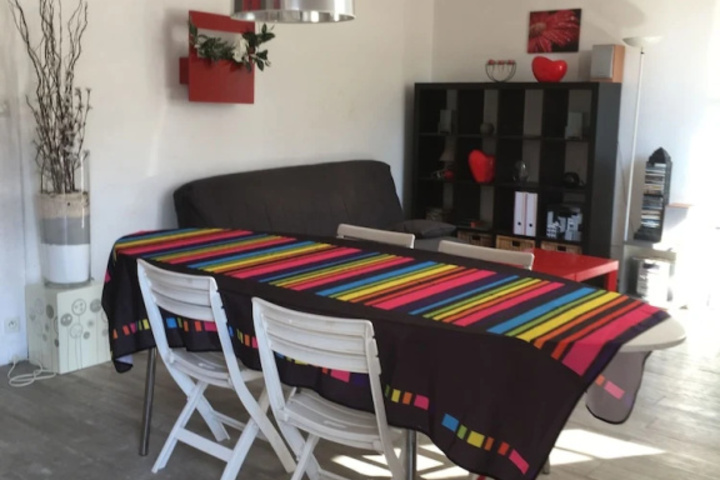Room 4 of 7