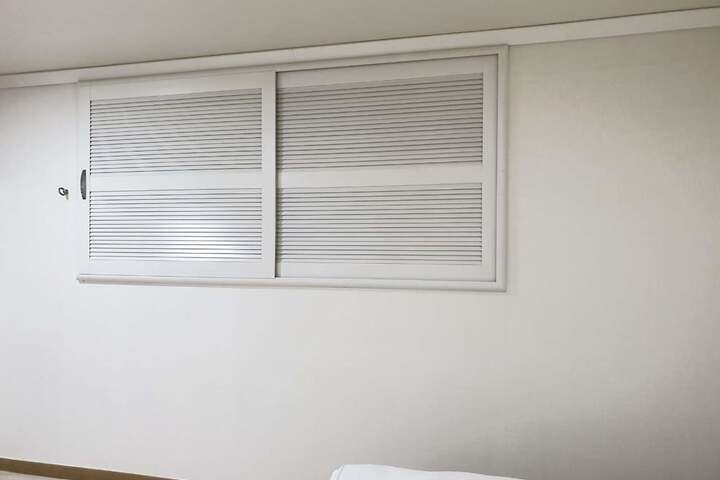 Room 9 of 25