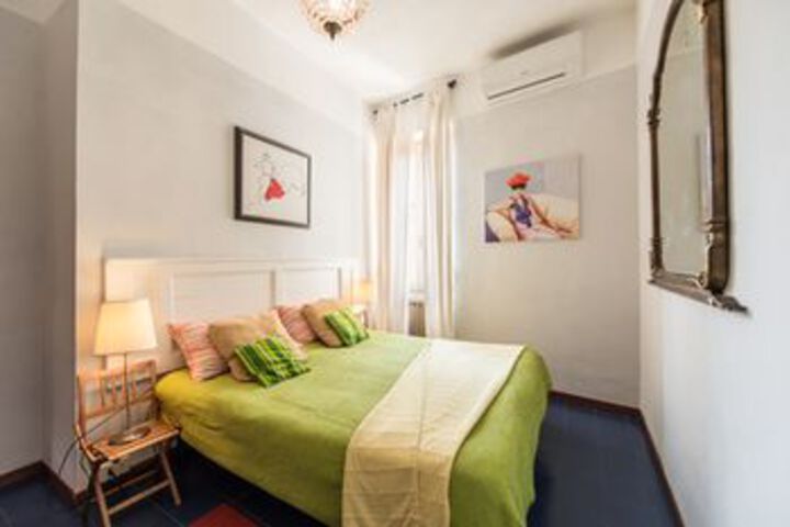 Room 7 of 10