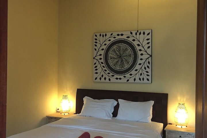Room 7 of 96