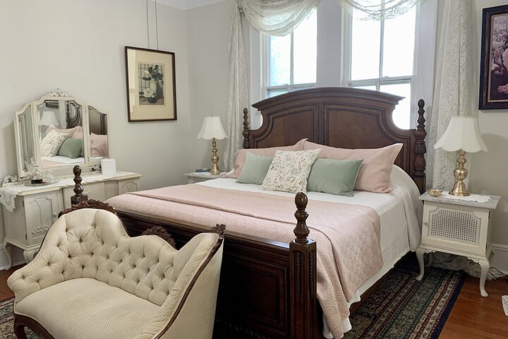 Room 5 of 25