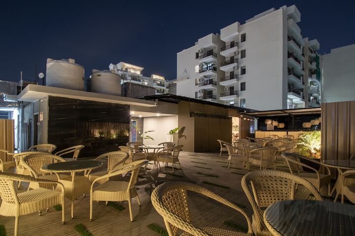Terrace/Patio 47 of 48
