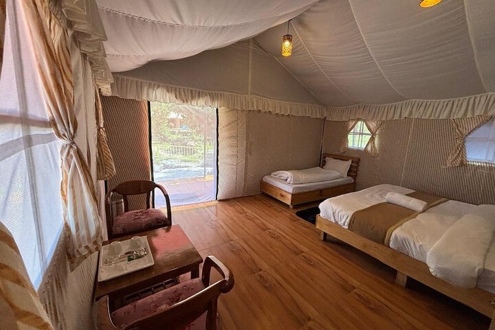 Room 9 of 24