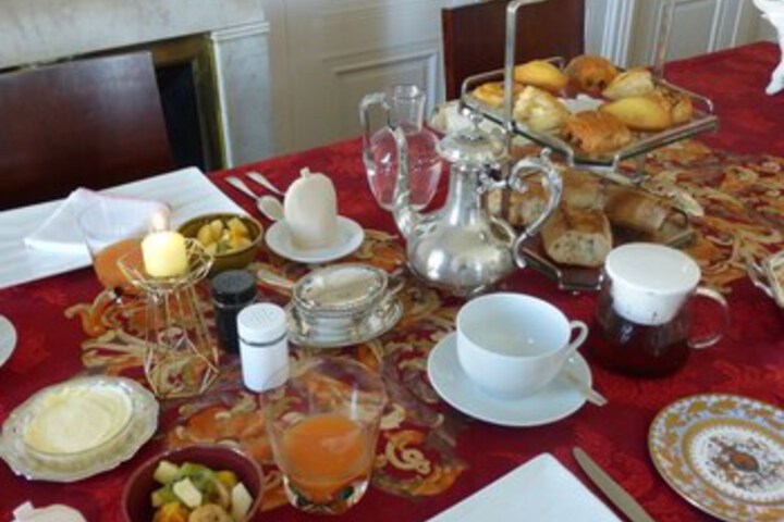 Breakfast/Coffee Service 8 of 31