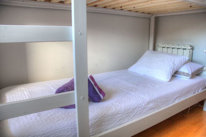 Room 3 of 28