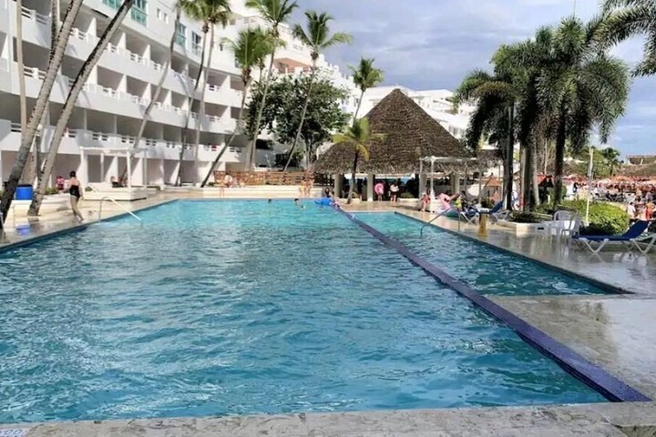 Pool 45 of 55