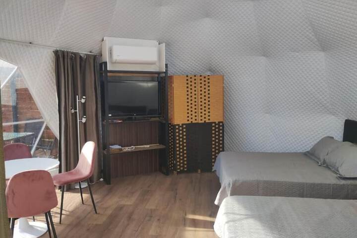 Room 2 of 36