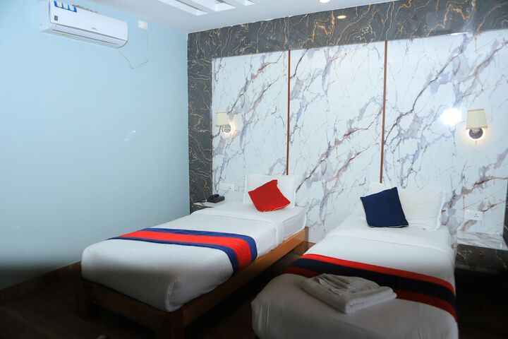 Room 30 of 48