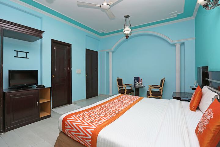 Room 15 of 25