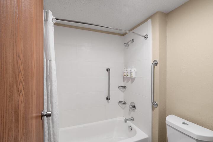 Room 42 of 63
