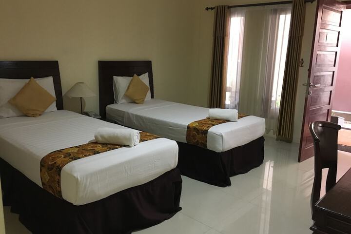 Room 4 of 39