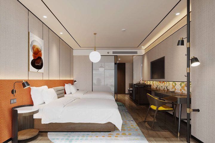 Room 8 of 42