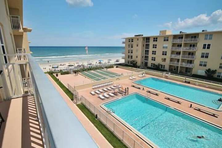 Pool 207 of 264