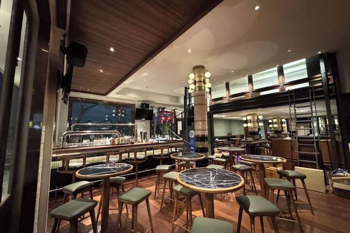 Dining 142 of 151