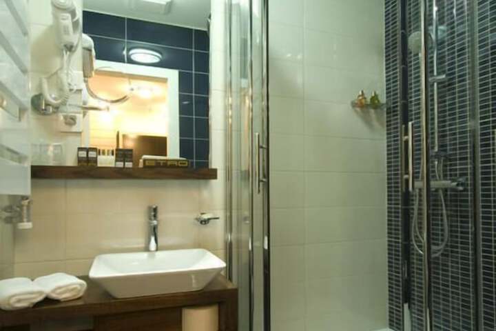 Bath Photo