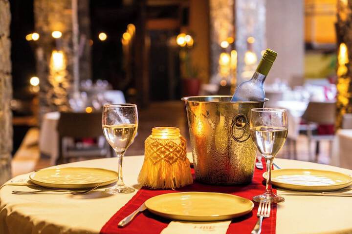 Dining 139 of 252