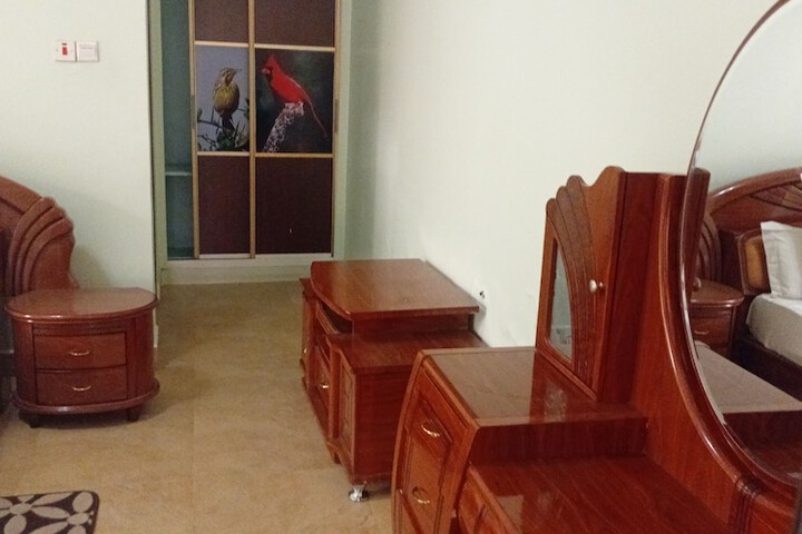Room 5 of 18