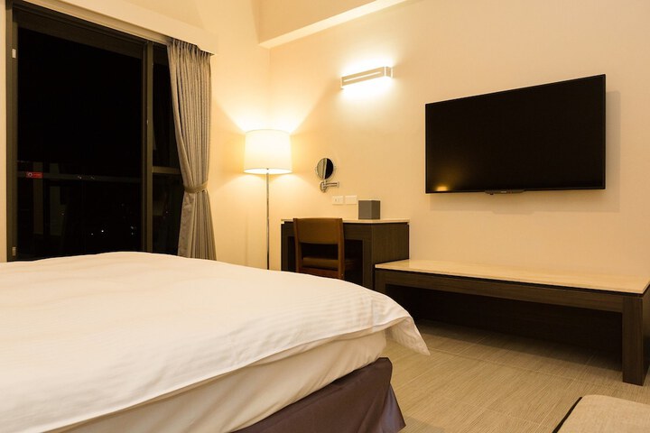 Room 10 of 53