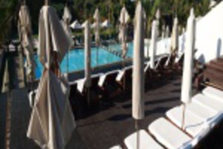 Sundeck 85 of 324