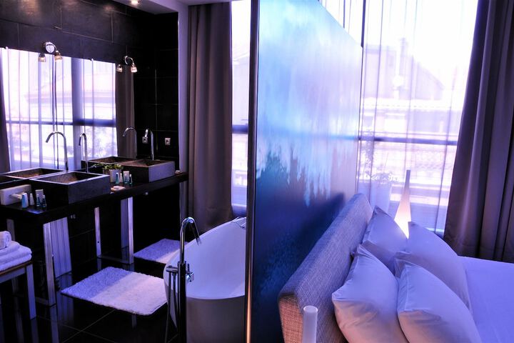 Room 16 of 21