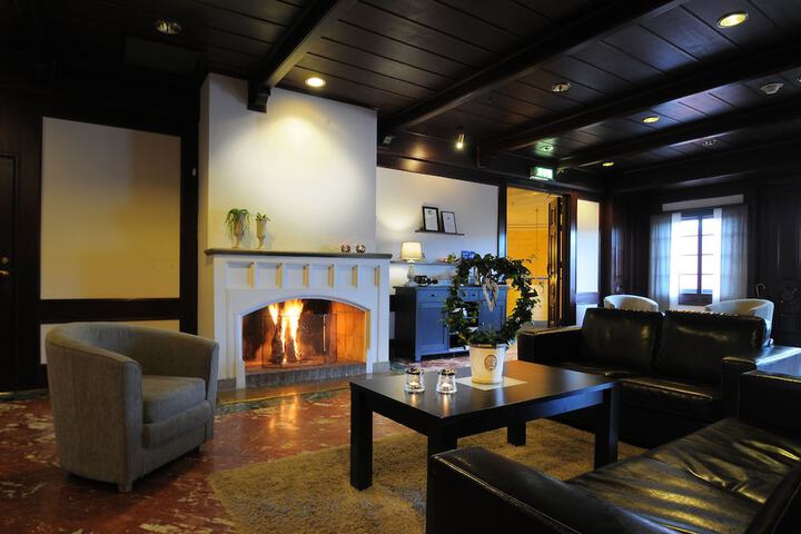 Lobby Photos