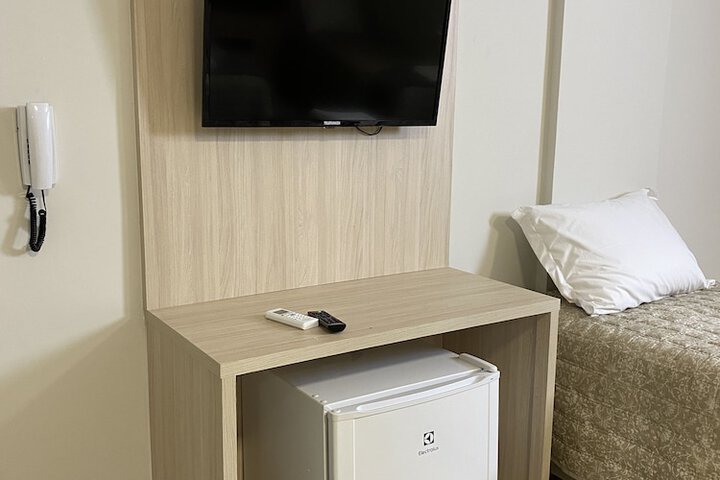 Room 19 of 84