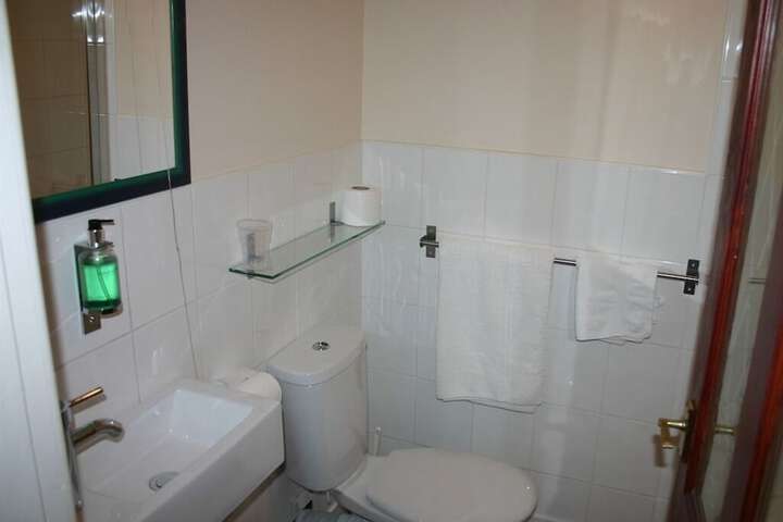 Room 14 of 21